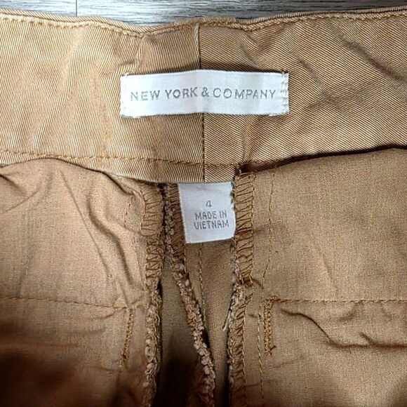 New York & Company All Day Khaki Size 4 - Picture 3 of 5